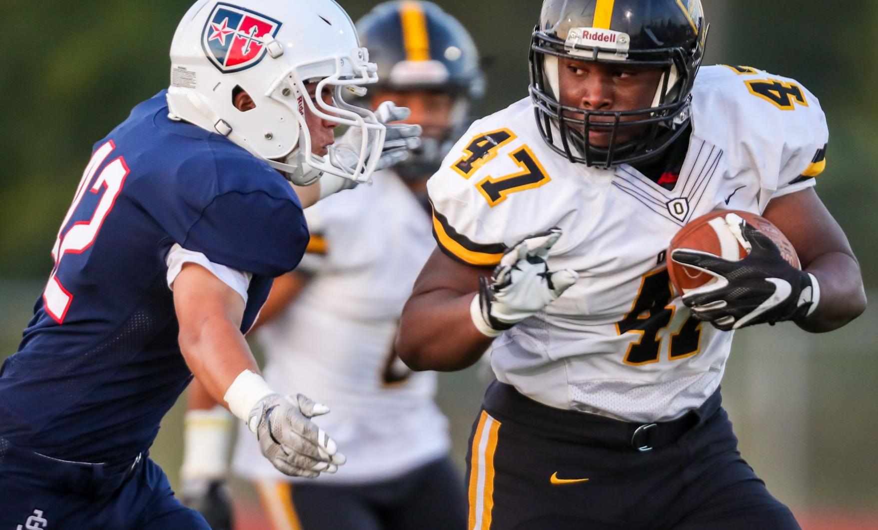 Justin-Siena football